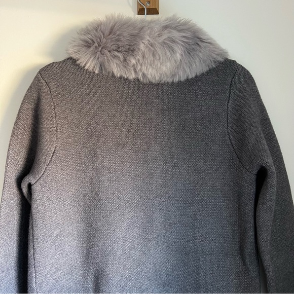 Coat with faux fur trim - Picture 4 of 6